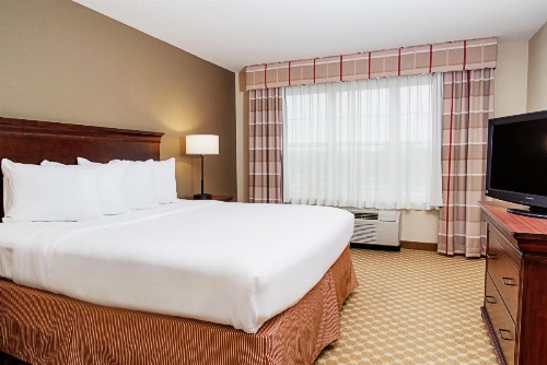 Country Inn & Suites by Radisson, Milwaukee West (Brookfield), WI image 5