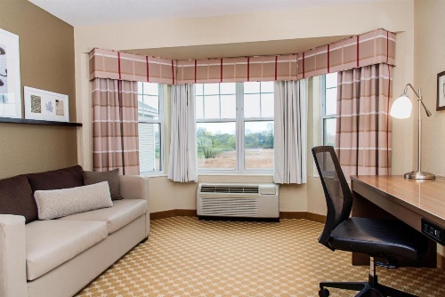Country Inn & Suites by Radisson, Milwaukee West (Brookfield), WI image 6